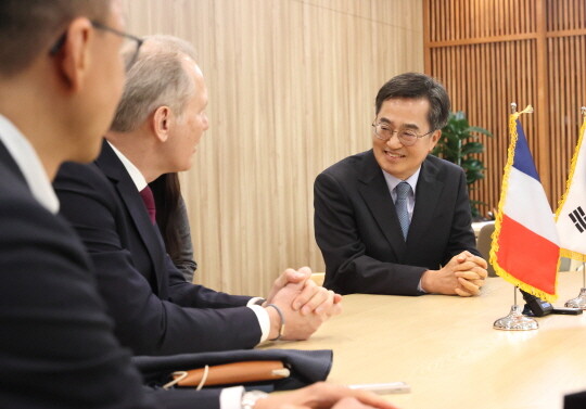 왜 경제전문가 도지사가 필요하죠? 김동연은 실적으로 답했다