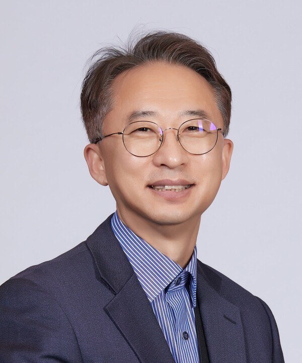 연대 이상영 교수, 노벨상 수상자도 거쳐간 배터리 분야 상 받았다