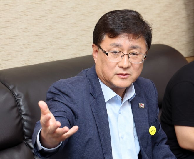 김성환 환경부 장관 “4대강 재자연화, 공론화 통해 결정”