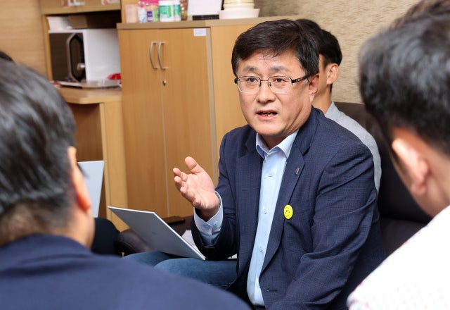 김성환 환경장관 "기후에너지부, 제 3안으로 결정될 수도"