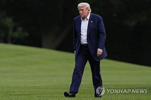 트럼프 "러 석유 사는 인도에 관세 올릴 것" vs 인도 "부당하다"(종합)